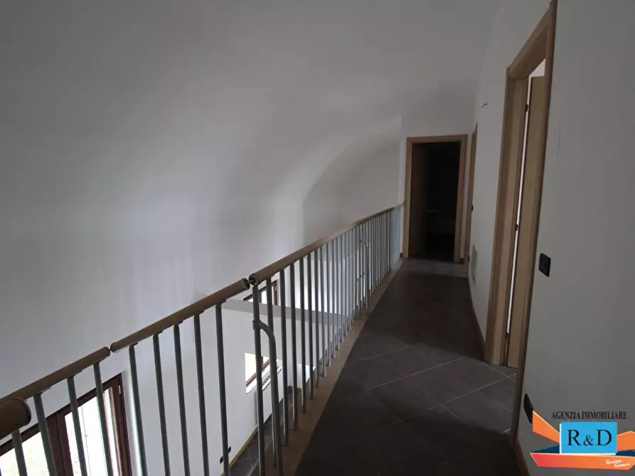 Immagine 10 di Appartamento in vendita  a Colle Di Val D'elsa