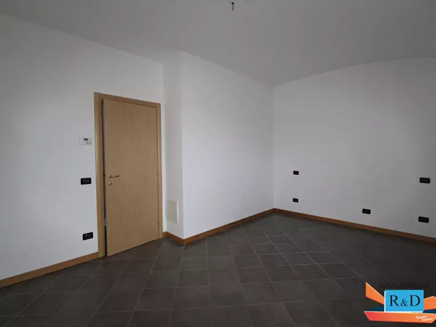 Immagine 16 di Appartamento in vendita  a Colle Di Val D'elsa