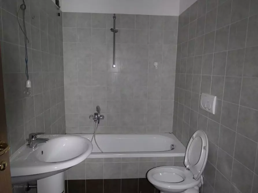 Immagine 6 di Appartamento in vendita  a Colle Di Val D'elsa