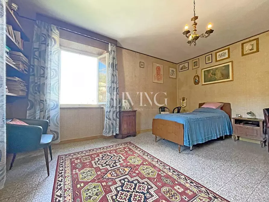 Immagine 26 di Villa in vendita  a Lucca