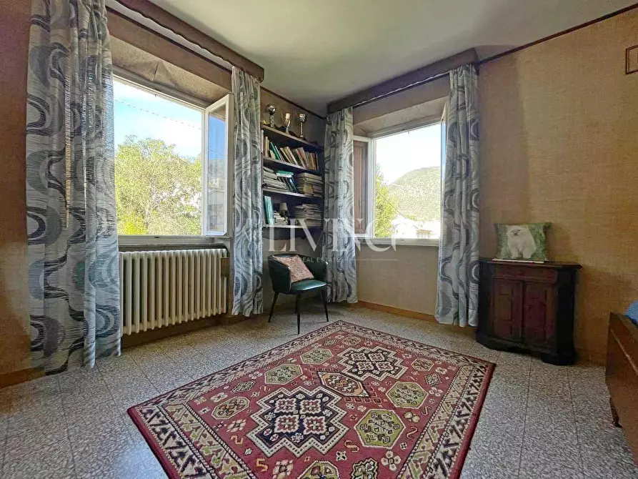 Immagine 25 di Villa in vendita  a Lucca