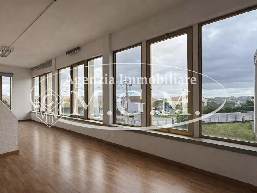 Immagine 21 di Capannone industriale in vendita  a Bientina