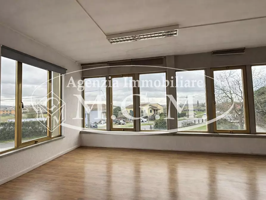 Immagine 23 di Capannone industriale in vendita  a Bientina