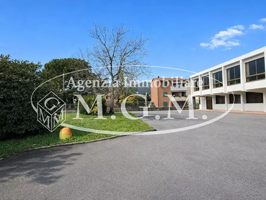 Immagine 3 di Capannone industriale in affitto  a Bientina