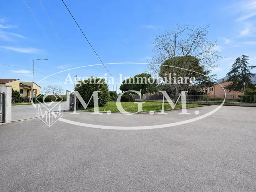 Immagine 4 di Capannone industriale in affitto  a Bientina