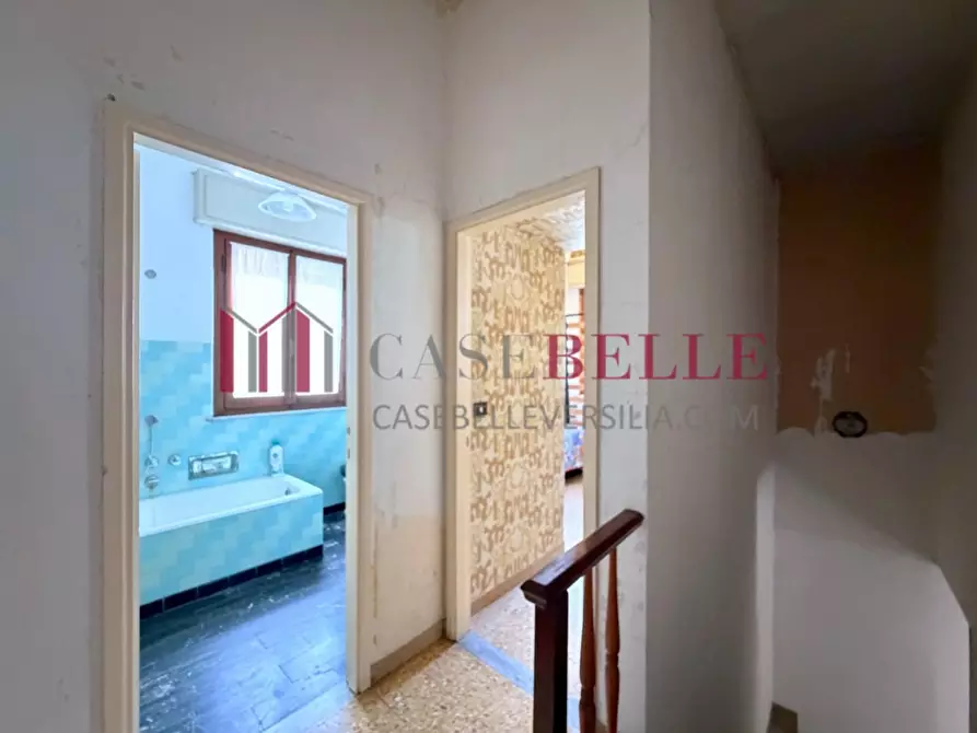 Immagine 40 di Casa indipendente in vendita  a Seravezza