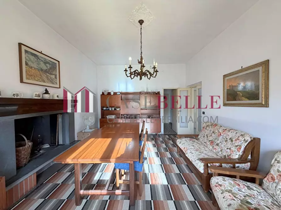 Immagine 8 di Casa indipendente in vendita  a Seravezza