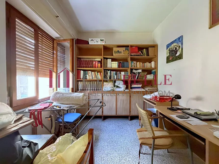 Immagine 14 di Casa indipendente in vendita  a Seravezza