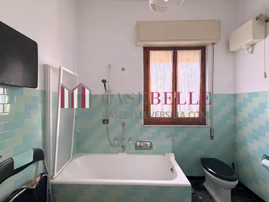 Immagine 41 di Casa indipendente in vendita  a Seravezza