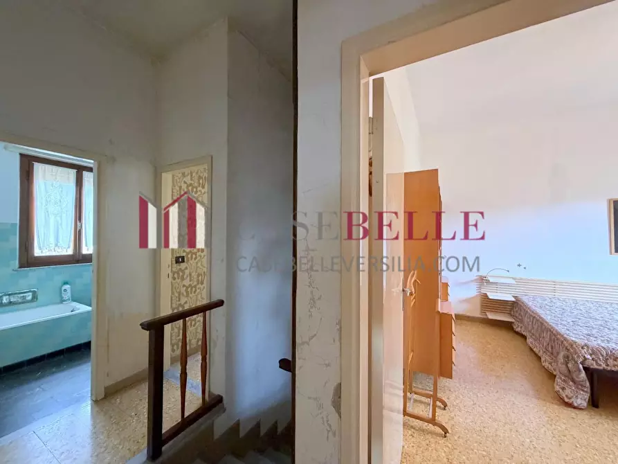 Immagine 34 di Casa indipendente in vendita  a Seravezza