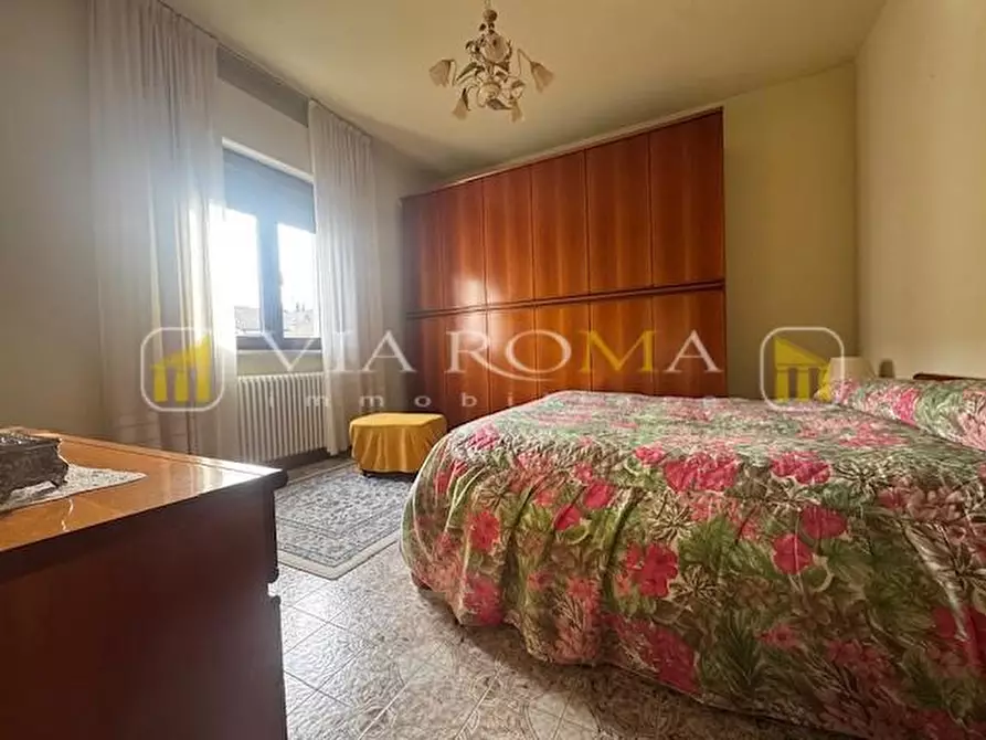 Immagine 27 di Appartamento in vendita  a Lucca