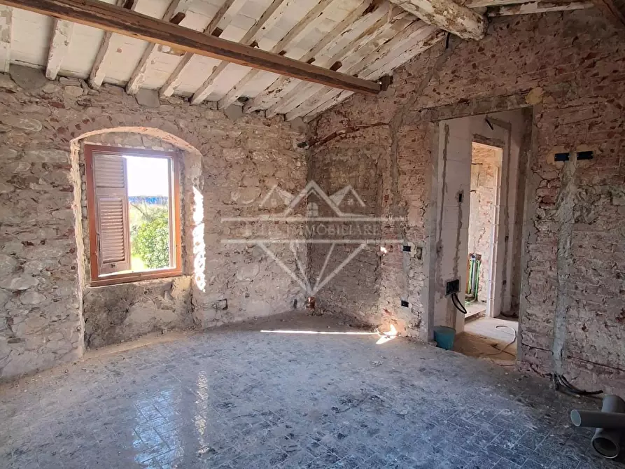 Immagine 5 di Casa semindipendente in vendita  a Carrara