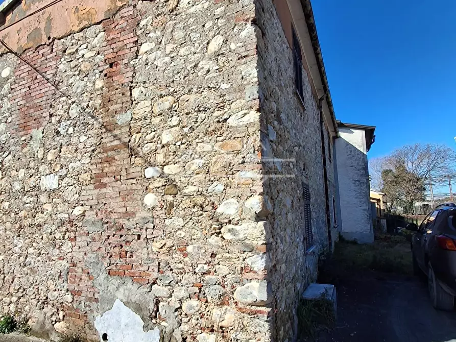 Immagine 17 di Casa semindipendente in vendita  a Carrara