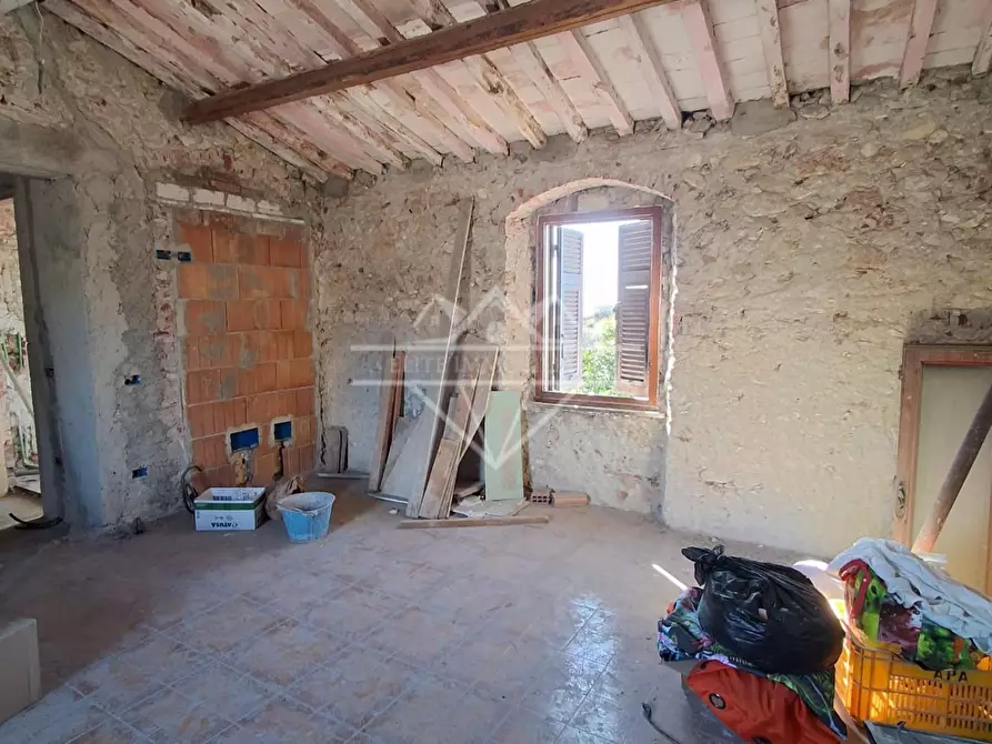 Immagine 10 di Casa semindipendente in vendita  a Carrara