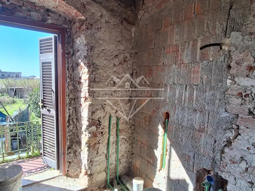 Immagine 19 di Casa semindipendente in vendita  a Carrara