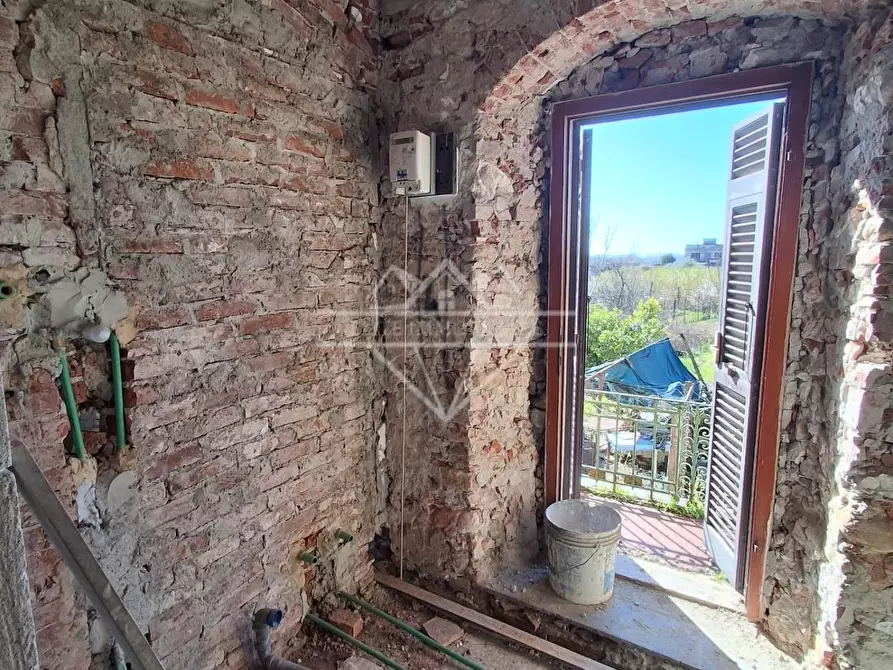 Immagine 9 di Casa semindipendente in vendita  a Carrara