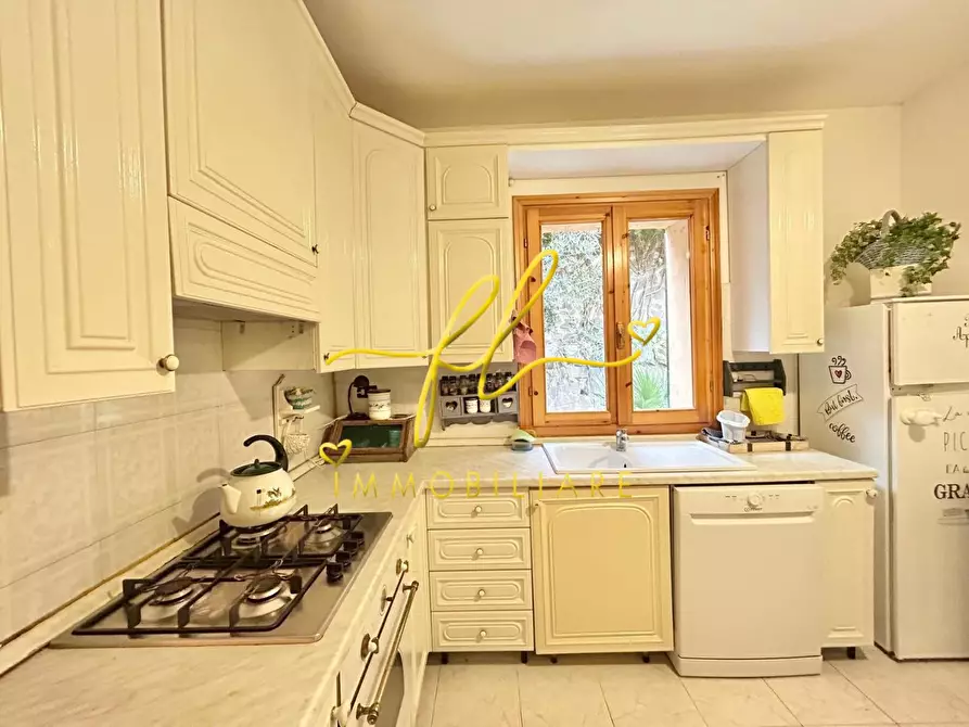 Immagine 4 di Appartamento in vendita  a Marciana