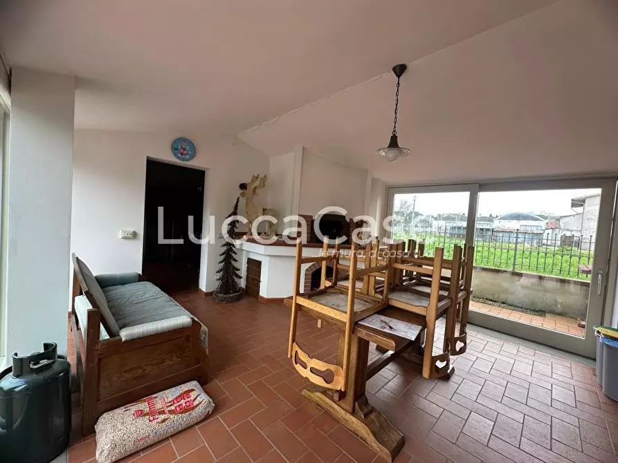 Immagine 8 di Casa indipendente in vendita  a Porcari