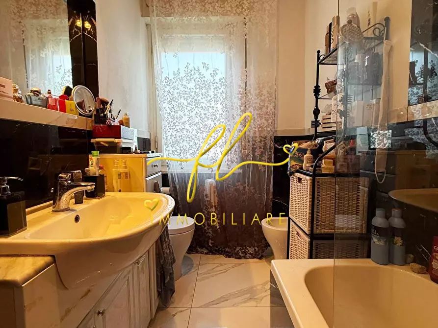 Immagine 31 di Appartamento in vendita  a Livorno