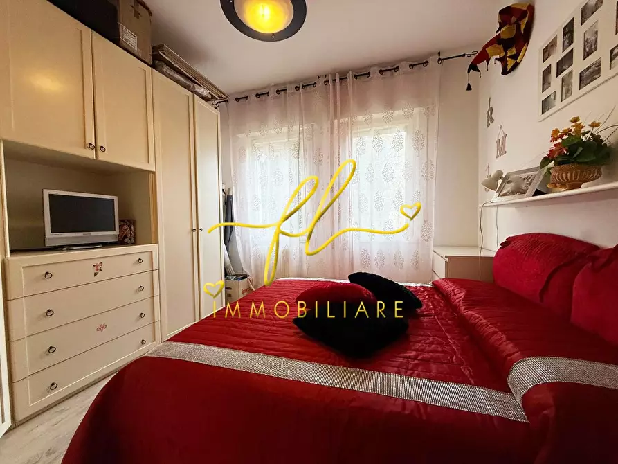 Immagine 22 di Appartamento in vendita  a Livorno