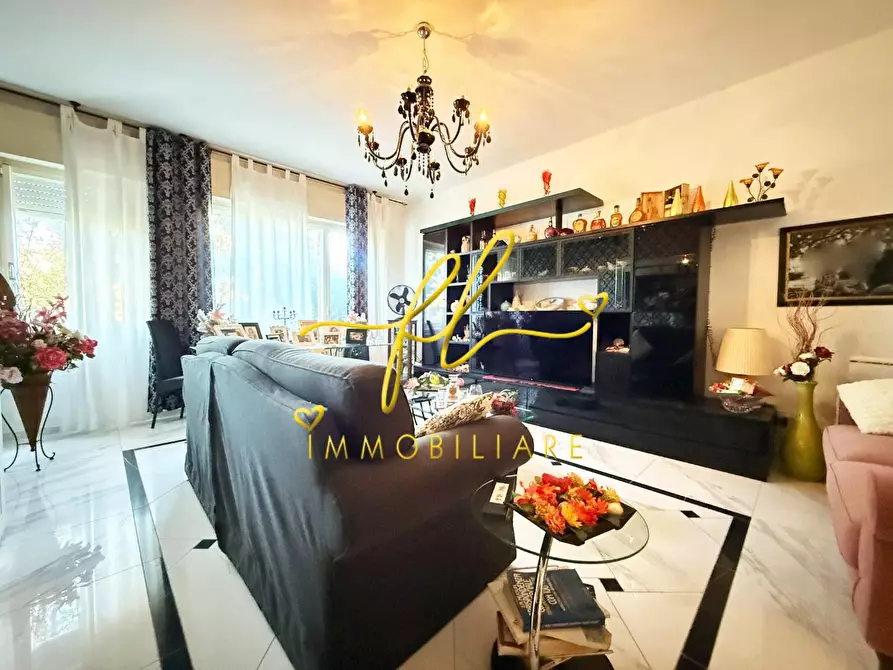 Immagine 10 di Appartamento in vendita  a Livorno