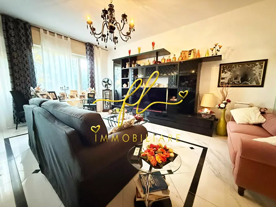 Immagine 6 di Appartamento in vendita  a Livorno