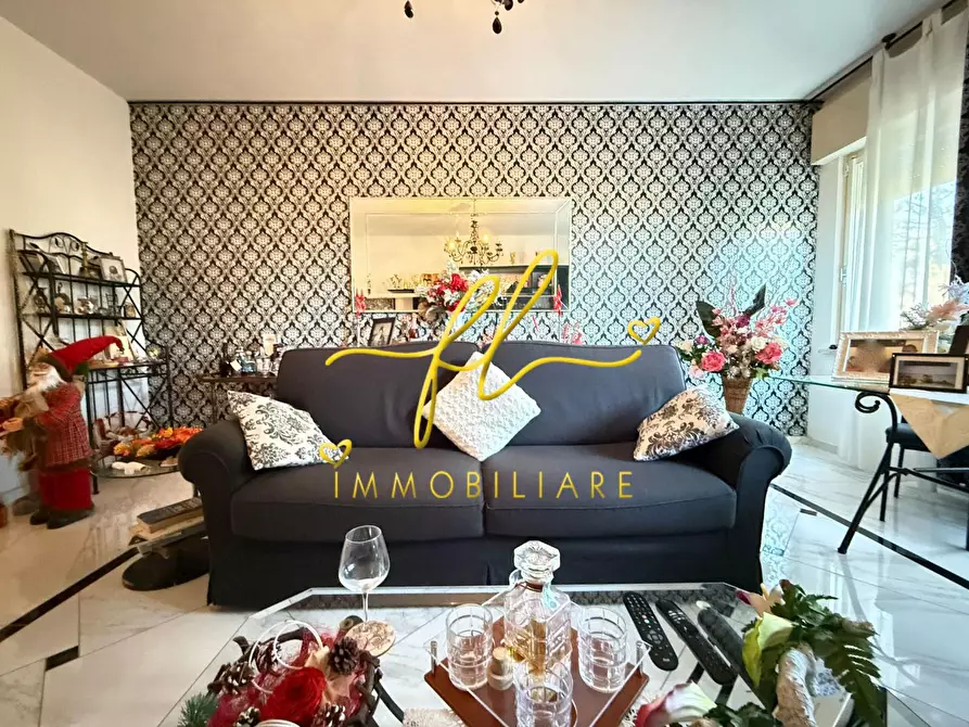 Immagine 4 di Appartamento in vendita  a Livorno