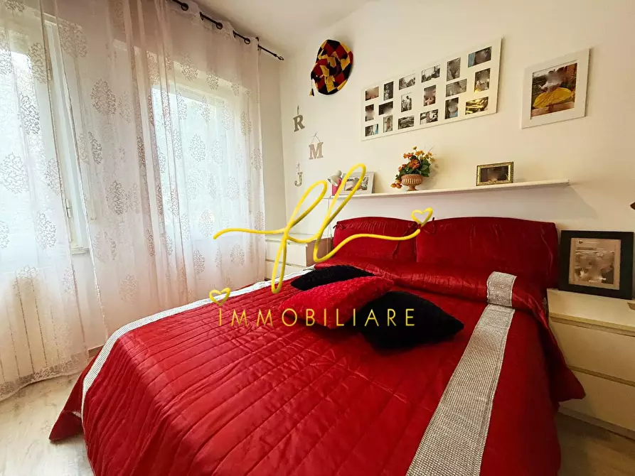 Immagine 23 di Appartamento in vendita  a Livorno