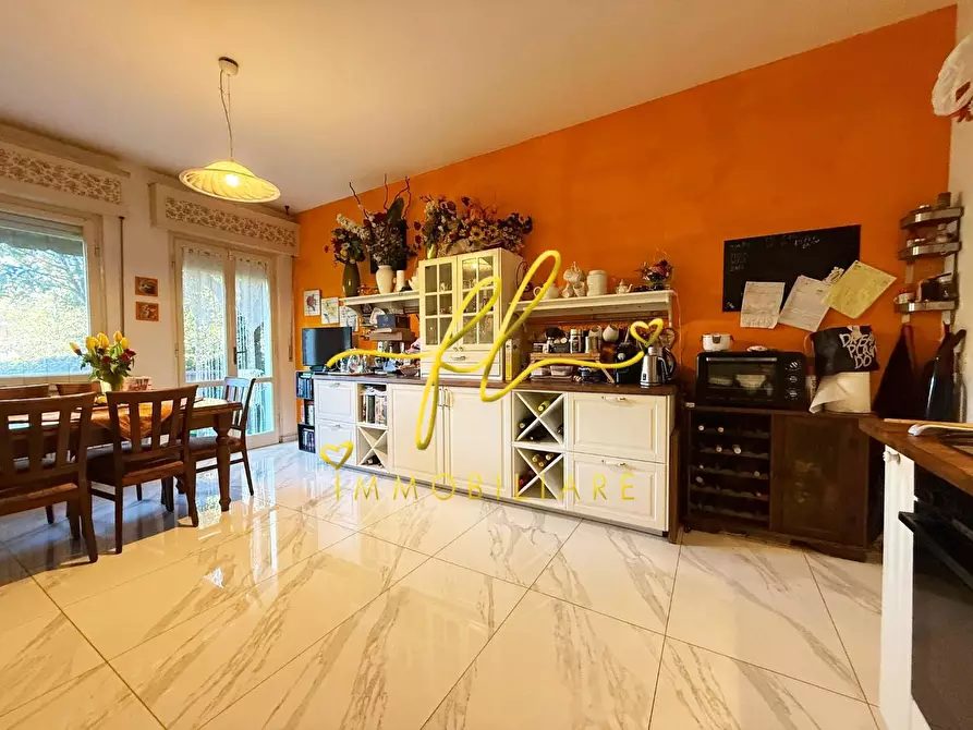 Immagine 14 di Appartamento in vendita  a Livorno