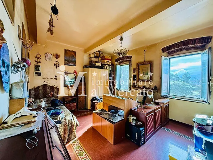 Immagine 26 di Appartamento in vendita  a Lucca
