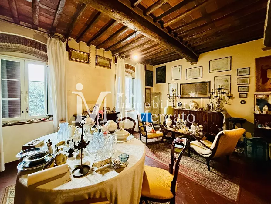 Immagine 6 di Appartamento in vendita  a Lucca