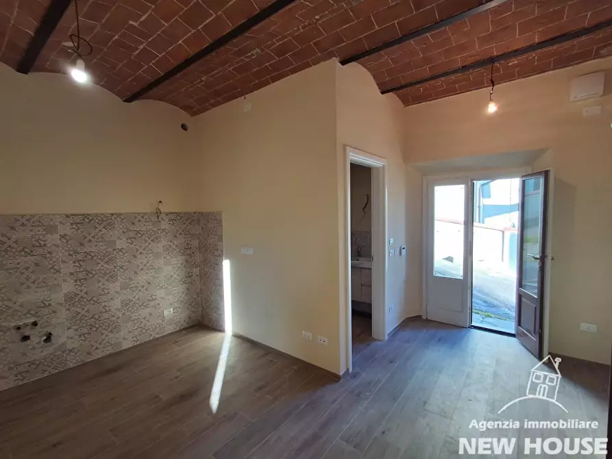 Immagine 10 di Appartamento in vendita  a San Giuliano Terme