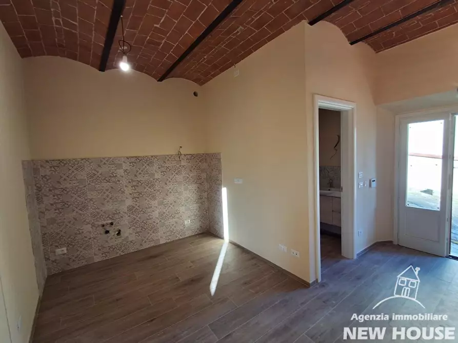 Immagine 3 di Appartamento in vendita  a San Giuliano Terme