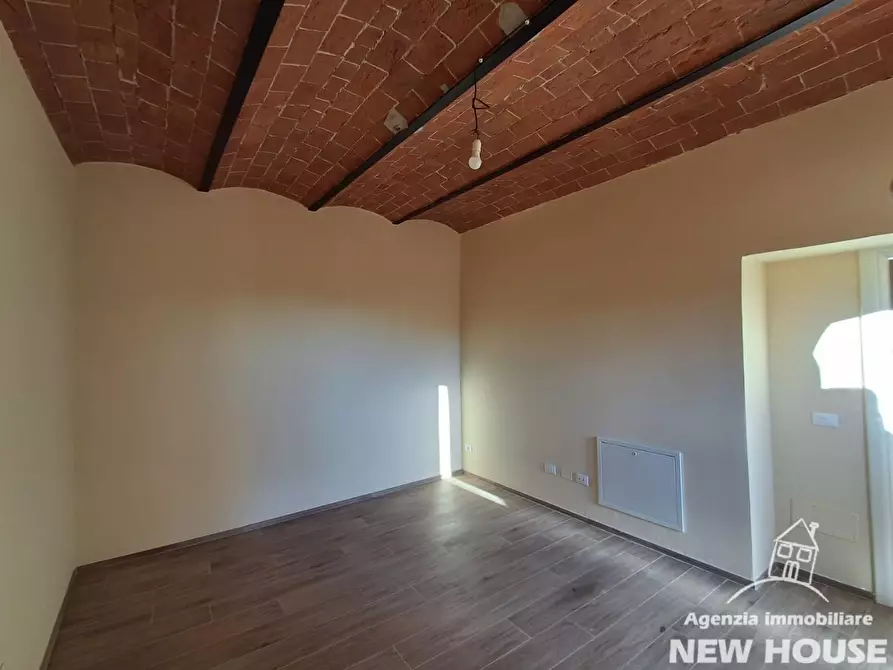 Immagine 6 di Appartamento in vendita  a San Giuliano Terme