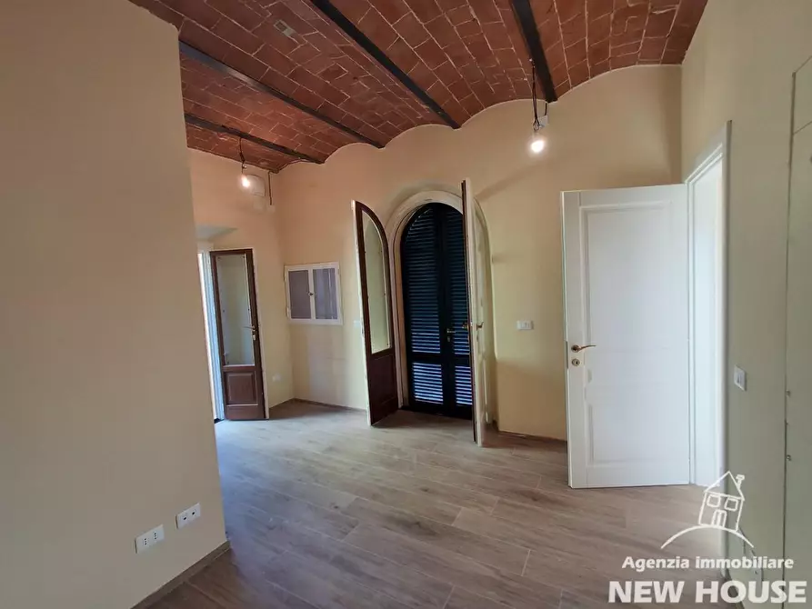 Immagine 1 di Appartamento in vendita  a San Giuliano Terme