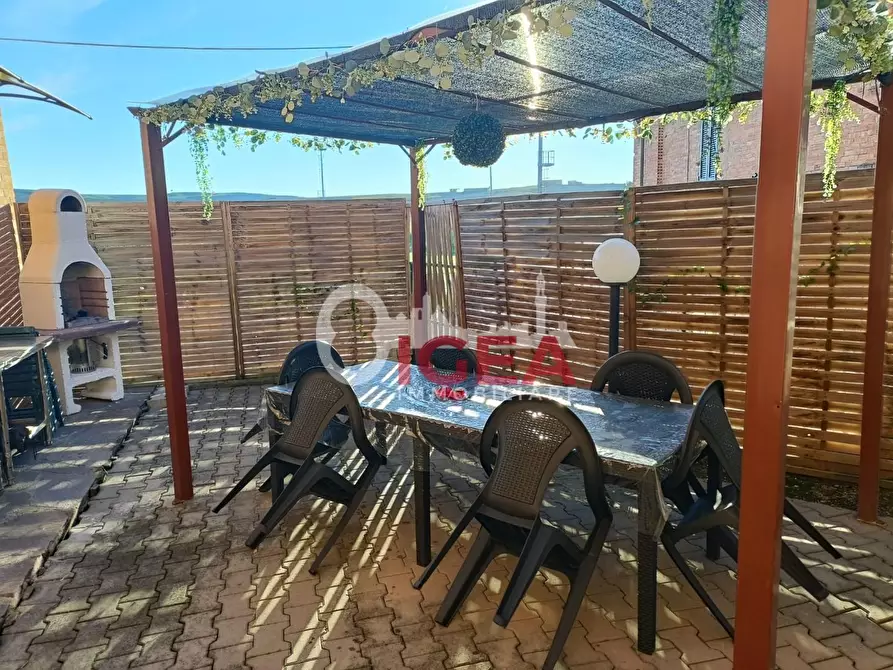 Immagine 28 di Villetta a schiera in vendita  a Asciano