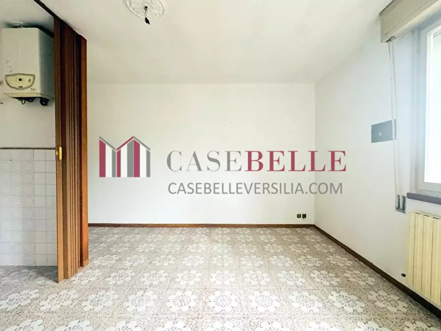 Immagine 7 di Appartamento in vendita  a Camaiore