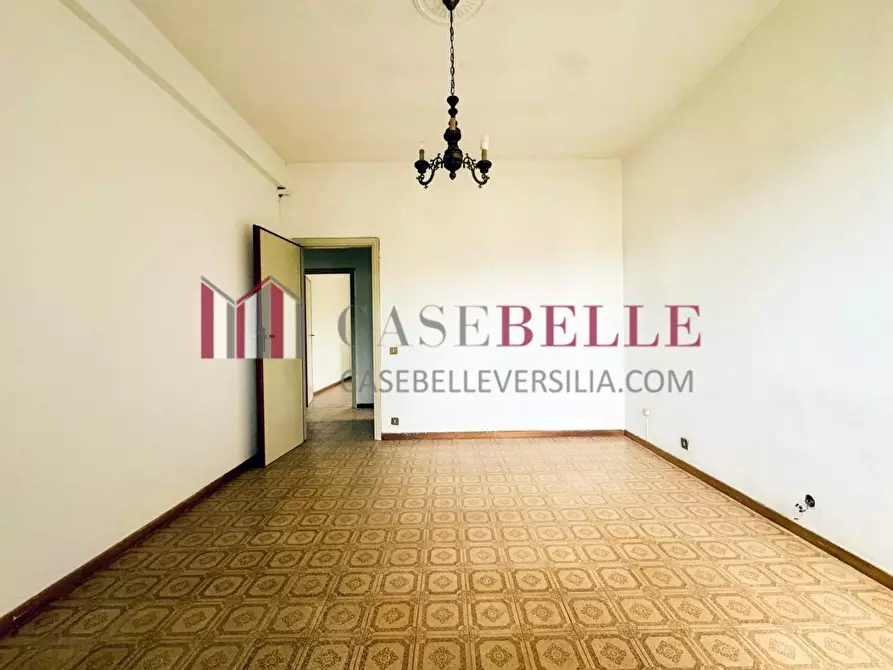 Immagine 18 di Appartamento in vendita  a Camaiore