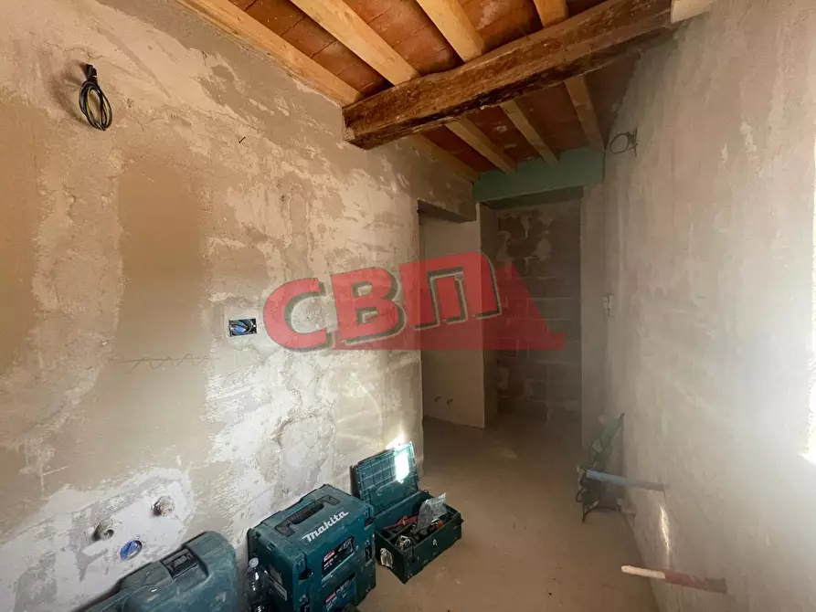 Immagine 37 di Appartamento in vendita  a Livorno