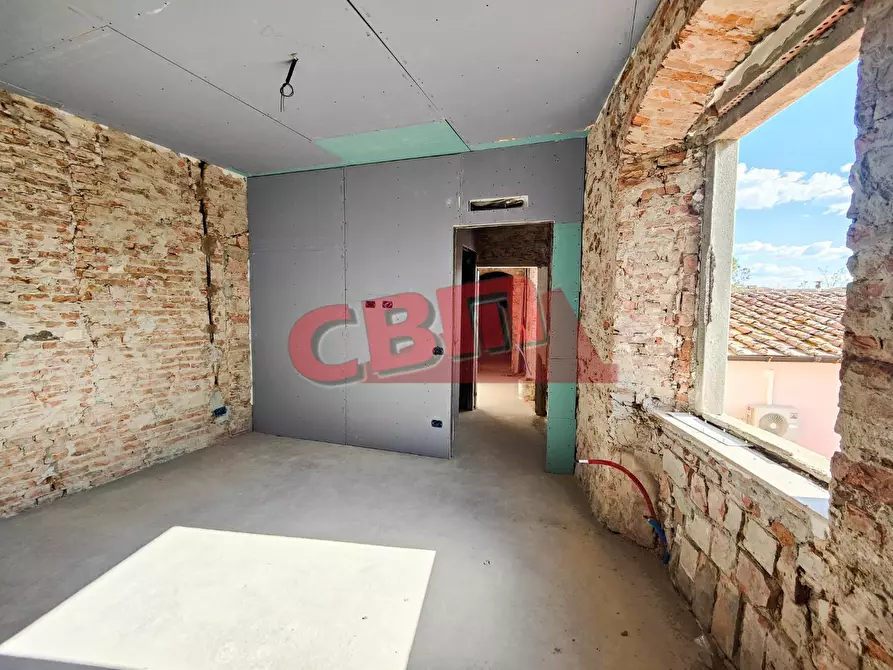 Immagine 11 di Appartamento in vendita  a Livorno