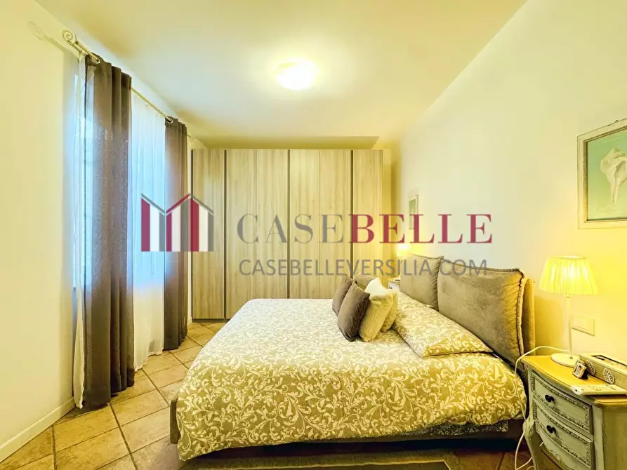 Immagine 15 di Casa indipendente in affitto  a Forte Dei Marmi