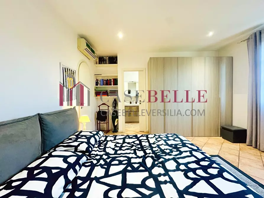 Immagine 41 di Casa indipendente in affitto  a Forte Dei Marmi