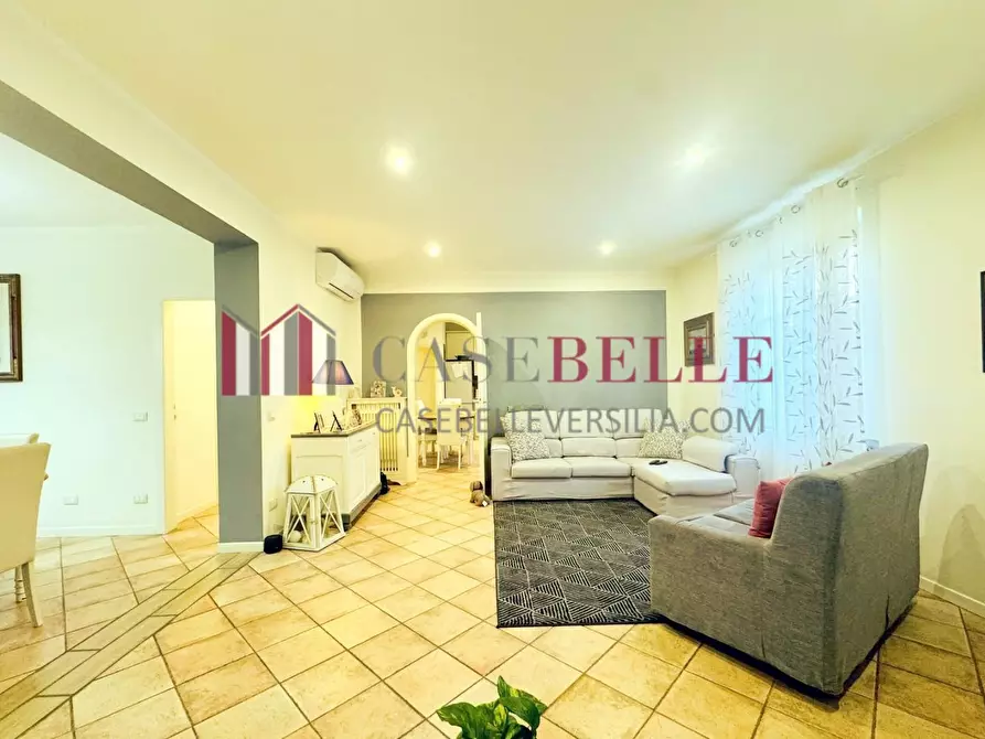 Immagine 2 di Casa indipendente in affitto  a Forte Dei Marmi