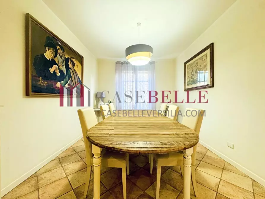 Immagine 11 di Casa indipendente in affitto  a Forte Dei Marmi