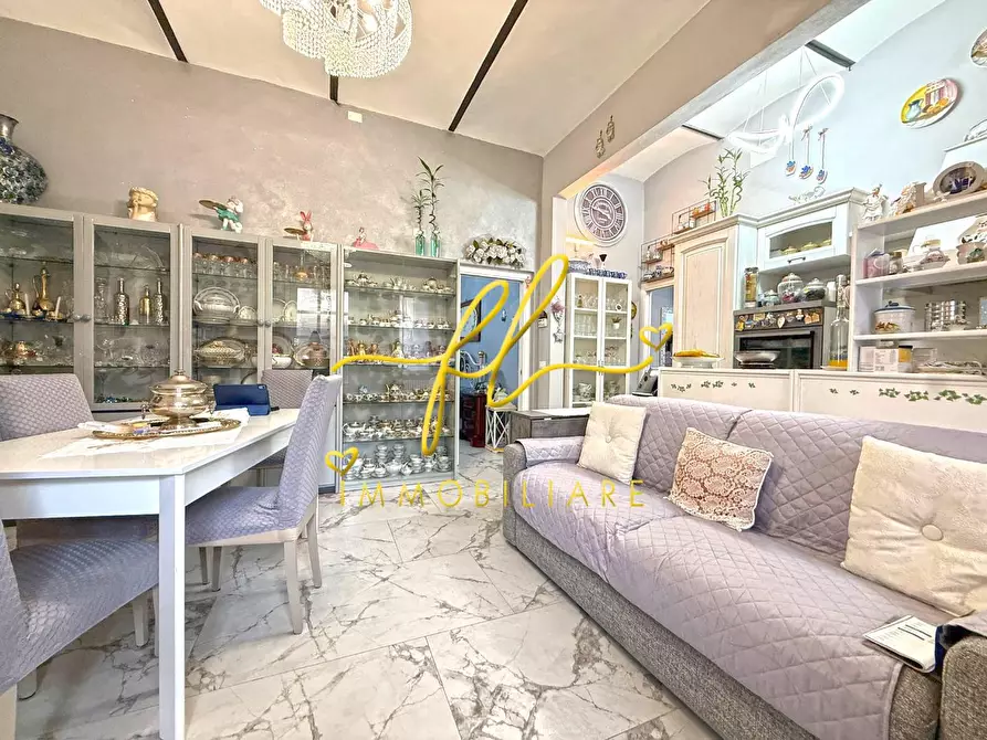 Immagine 2 di Appartamento in vendita  a Cecina