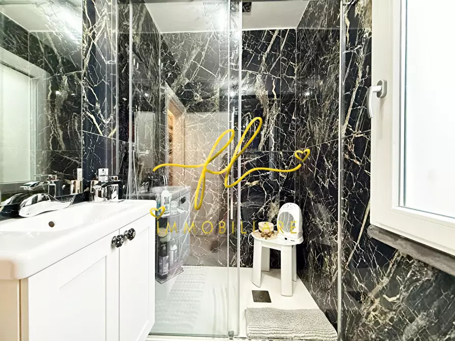 Immagine 15 di Appartamento in vendita  a Cecina