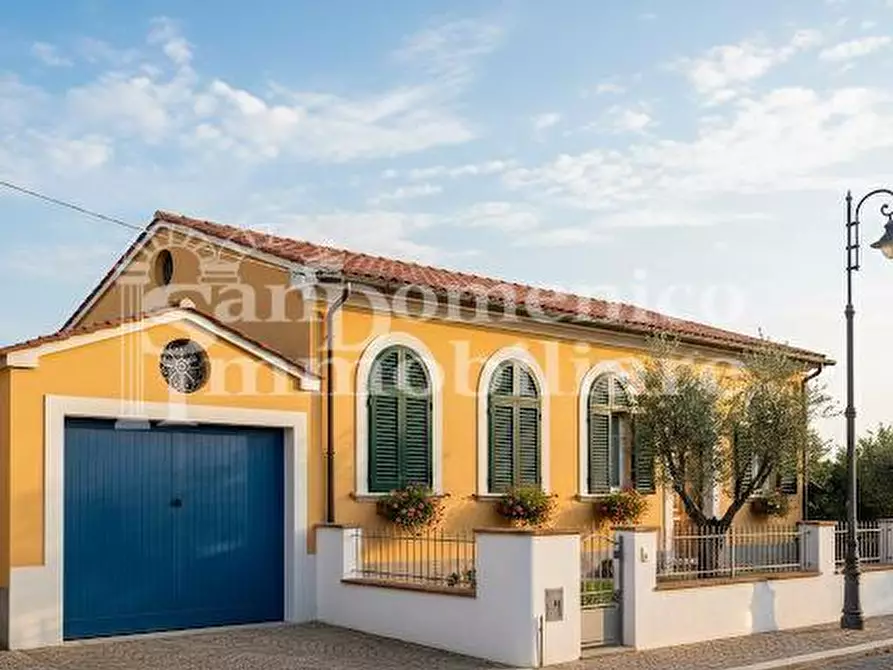 Immagine 10 di Casa indipendente in vendita  a Cascina