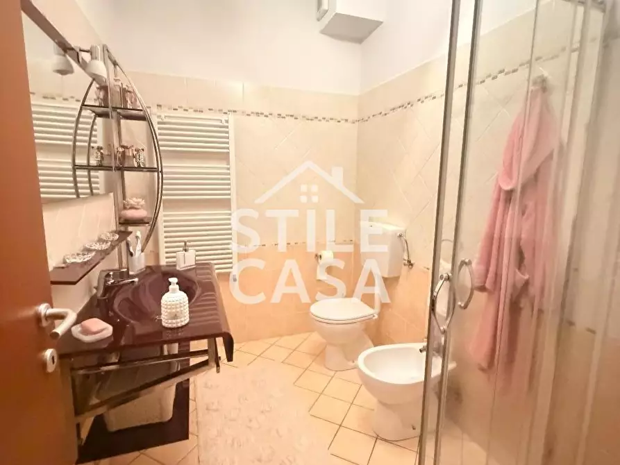 Immagine 14 di Villetta a schiera in vendita  a Castelfranco Di Sotto