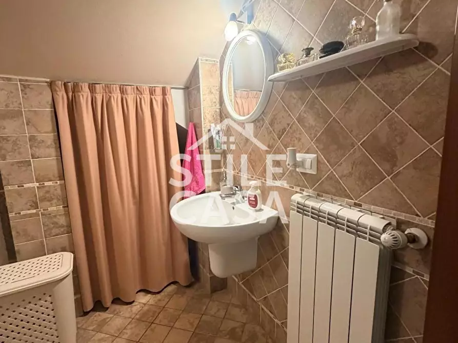 Immagine 8 di Villetta a schiera in vendita  a Castelfranco Di Sotto