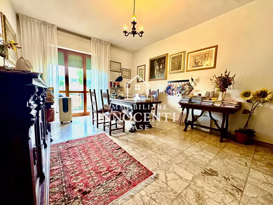 Immagine 2 di Ufficio in affitto  a Massa